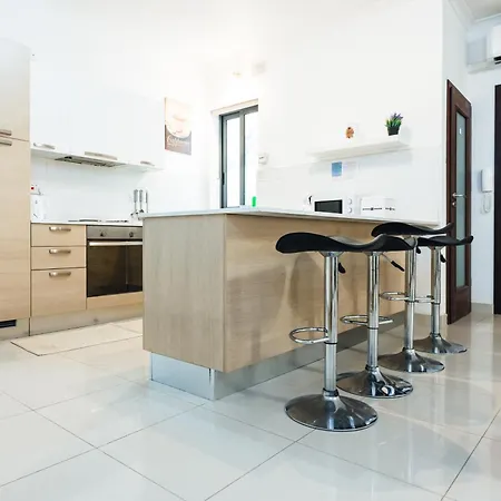 V86 Belmonte Near The Sea