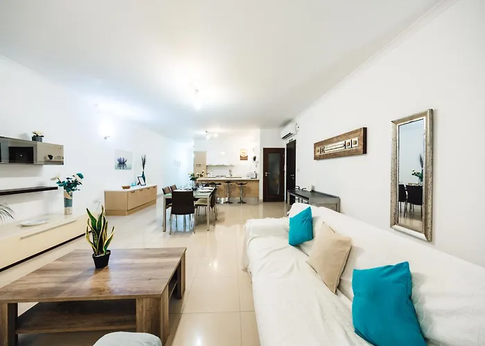 V86 Belmonte Near The Sea * 슬리에마