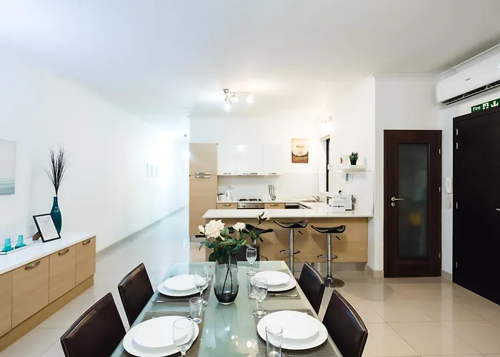 V86 Belmonte Near The Sea 아파트 *